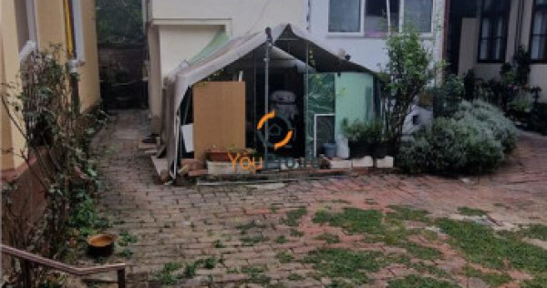Casa individuala cu 2 apartamente individuale zona Balcescu