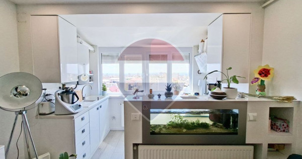 DE VANZARE- priveliste dintr un apartament ultracentral