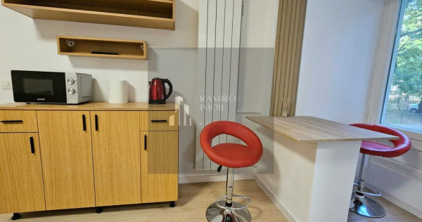 2 camere decomandat, modern| Parcare | 5 min metrou Apăr...