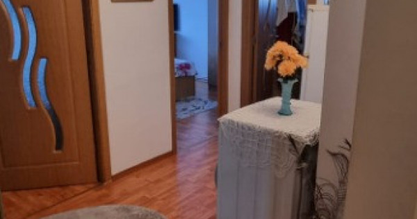 Apartament 3 camere Piata Mare
