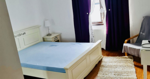 Apartament 2 camere loc de parcare, zona liniștită aproape