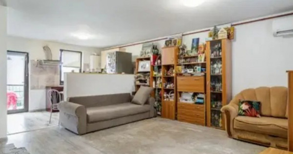 Particular, v&acirc;nd casă 4 camere, P+1+M, &icirc;n Bragadiru