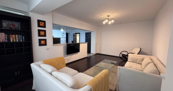 Apartament 3 camere centru Zăvoi
