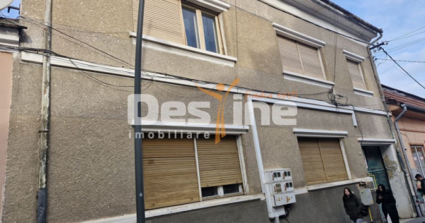Casă boierească veche &icirc;n centrul istoric