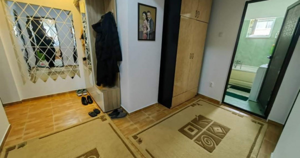 Inchiriere apartament 3 camere, in Tatarasi