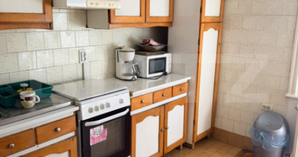 Casa individuala 120 mp, 4 camere, 2 bai, zona UMF