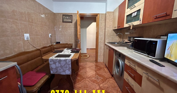 Apartament 2 camere, confort 1 Progresu, etaj 4 cu pod. Supr