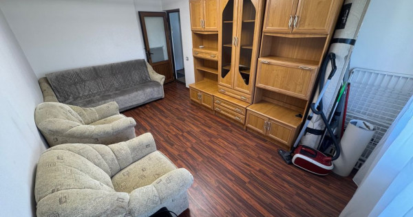 Apartament 2 camere Decomandat zona Cet cu Centrala