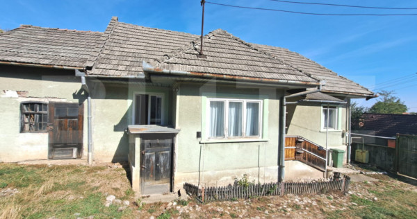 Casa de vanzare, 65 mp, teren 1.419 mp, zona Turches-Sacele