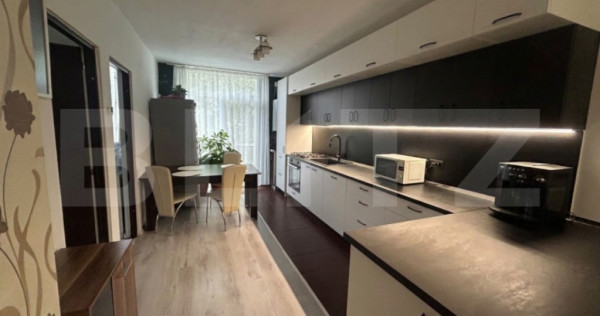 Apartament 2 camere decomandate, 64.5 mp, parcare, zona Tine