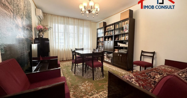 3 camere la preț de 2! Apartament decomandat, Str. Miron Costin!CE1822