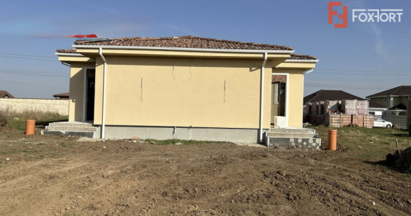 Duplex pe parter, 3 camere Sanandrei - ID V5747