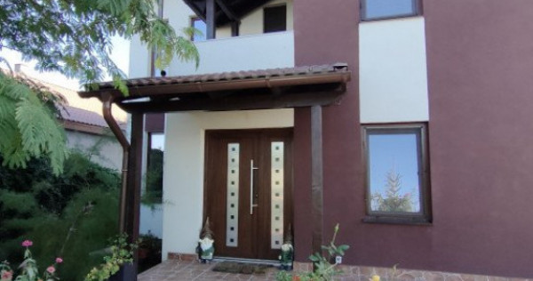 Casa individuala cu 5 camere de vanzare in Sag - ID V155