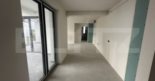 Apartament cu 3 camere, 73 mp, zona Careiului