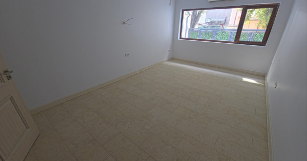 Tomis Central spatiu 47 mp ideal birouri prima inchiriere