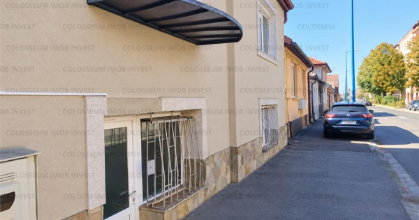 COLOSSEUM: Spatiu Comercial 53m intrare strada