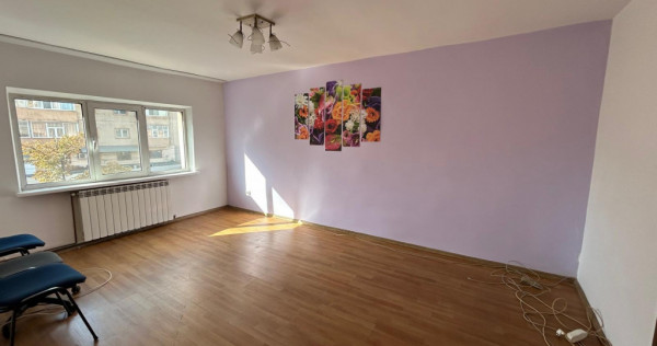 Apartament cu 2 camere de zona Piata Moldovei