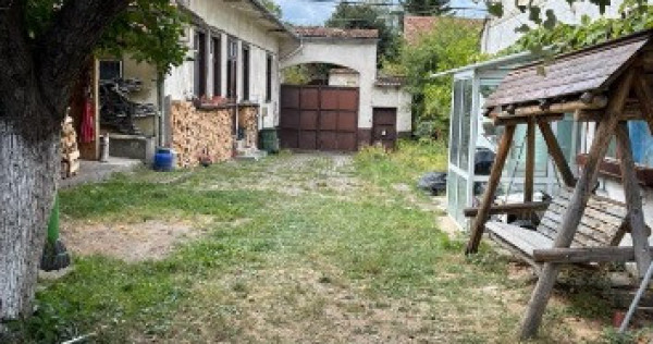 Casa saseasca saptioasa in Rasnov, zona linistita.