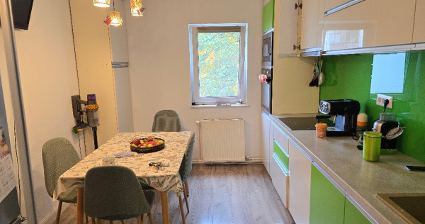 Vand apartament 4 camere decomandat Deva, Ion Creanga, Neptun et 3