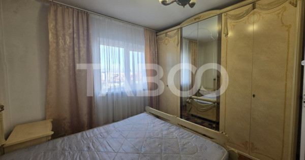 Apartament 2 camere de inchiriat 52mp decomandat balcon Stra
