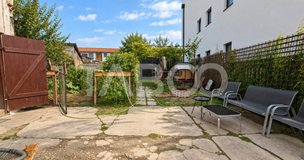 Casa de vanzare in Ocna Sibiului &ndash; liniste natura si gradi