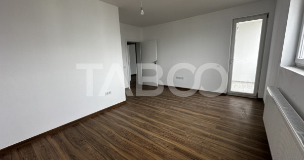 Apartament de vanzare 3 camere 2 bai logie balcon zona Brana