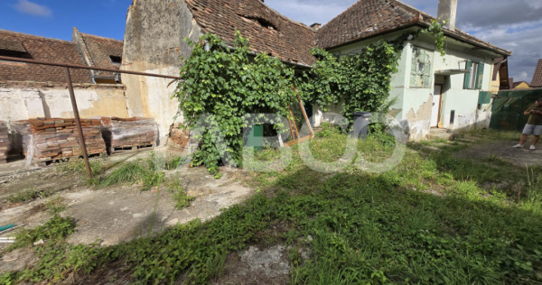 Casa individuala de vanzare cu teren 800mp zona Turnisor Sib
