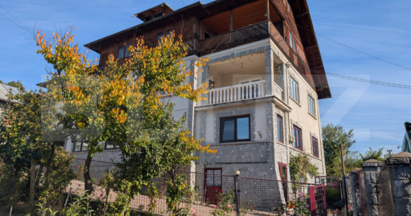 Casă de v&acirc;nzare, 200 mp, zona Sud - Fieni