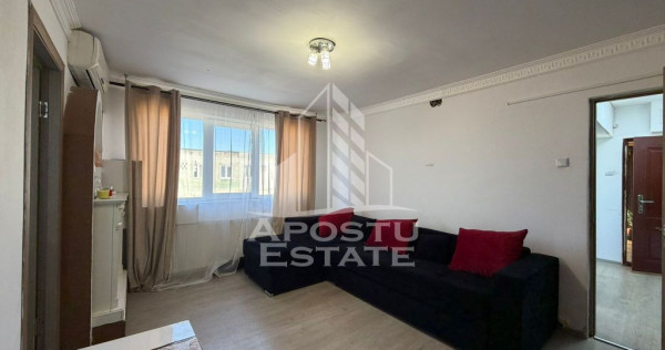 Apartament semidecomandat, 2 camere, centrala proprie,Sagului