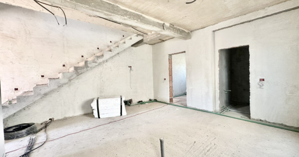 Duplex individual cu garaj propriu si 133 mp utili in Mosnit