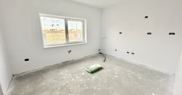Duplex de 110 mp utili cu 3 camere si teren de 309 mp - Mosn