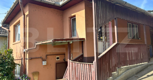 Casa de vanzare, 80 mp, zona Murgesti, comuna Acatari