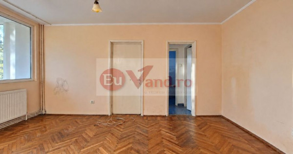 De vanzare apartament cu 2 camere Tiglina 1, etaj 3, 49.000 euro