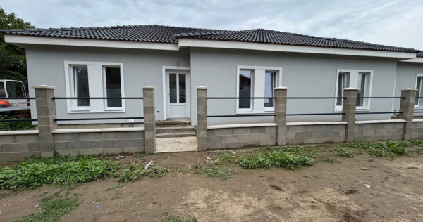 Duplex in Utvin | 3 camere | Toate utilitatile | Curte | Asf