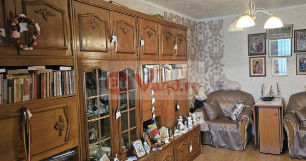 Apartament 2 camere de vanzare, IC Frimu, 57 mp, 2 balcoane, etaj 3/4
