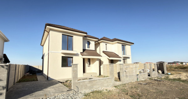 Duplex despartit Mosnita Noua | 4 camere | Toate utilitatile