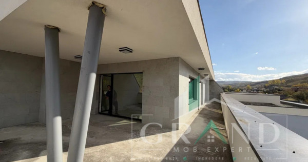 Penthouse NOU, 3 camere + 60mp TERASĂ, zona drumul Sf. Ioan