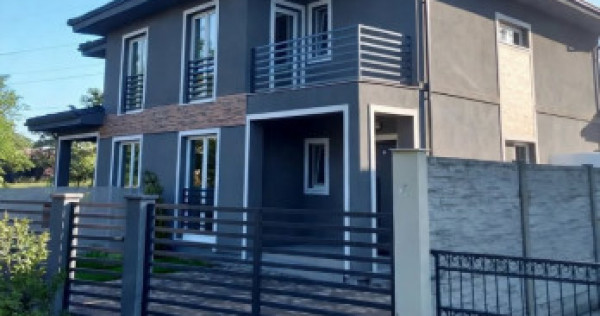 Duplex 4 camere - 4 bai | 120mp utili | Ghiroda | Asfalt