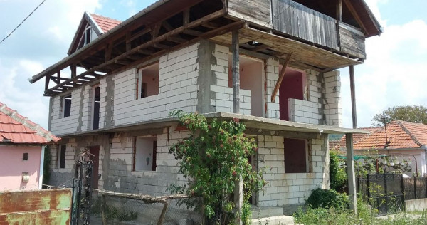Casa si teren in Tagadau, Arad