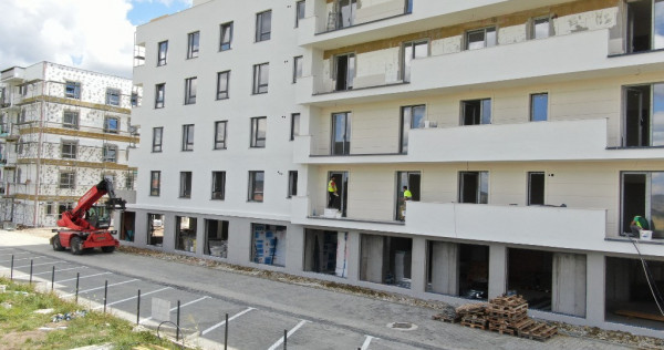 Apartament 3 camere/ Calea Surii Mici/Zacaria/terasa 24 m2