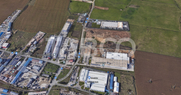 Teren de vanzare de 9.000 mp la sosea intre Cristian si Sace