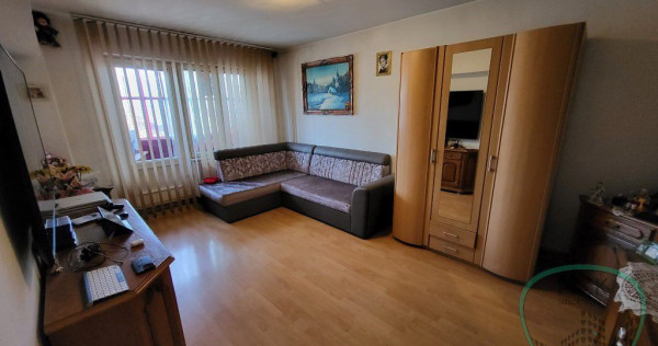 P 1049 Apartament cu 4 camere în Târgu Mureș, cartieru...