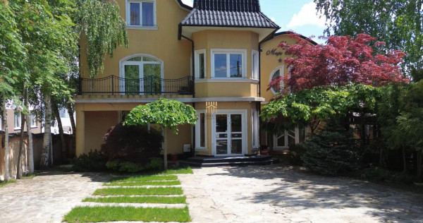 Cladire 9 camere! In oras Suceava! De ! 0727817187