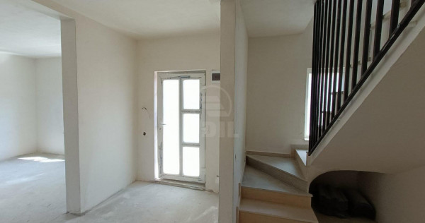 OPORTUNITATE !!!DUPLEX CU 4 CAMERE, SEMIFINISAT, ZONA AVRAM IANCU