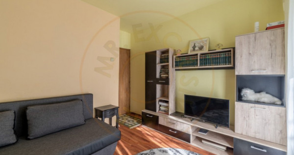 Apartament 4 camere +boxa Confort 1 decomandat zona Auchan -