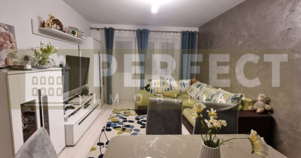 Apartament 3 camere, et. 9/10 ,Vest - Iezerului - 76500 euro