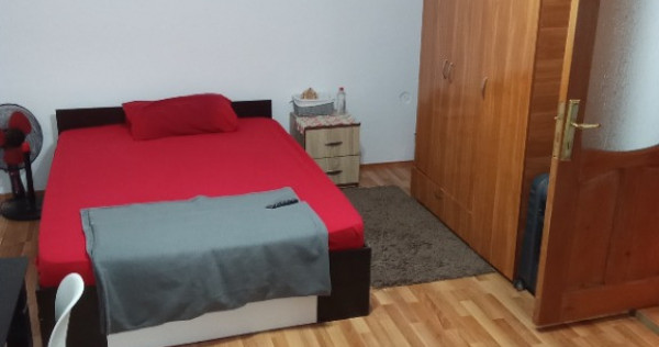 Chirie garsoniera decomandata Radu Negru-Calarasilor