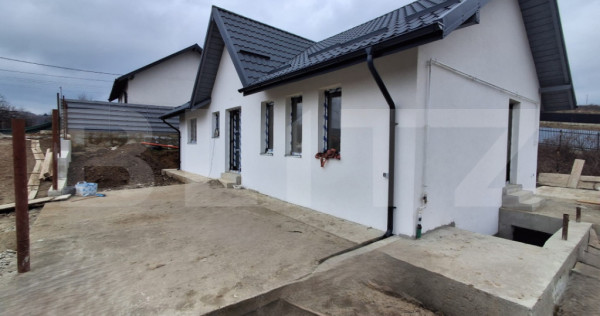 Casa 3 camere, 86mp, 310 mp teren, cu terasa si beci, Visani