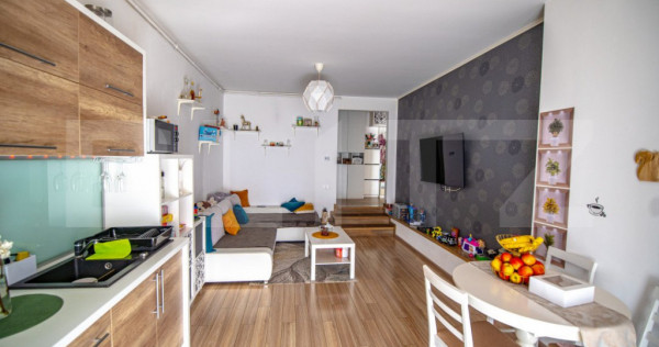 Apartment 3 camere spațios finisaje lux curte 57 mp Ghimbav