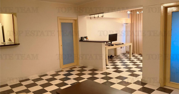 Apartament 3 camere zona Stefan Cel Mare